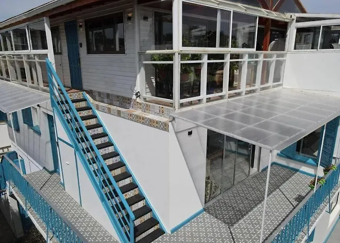 Espectacular Casa Tres Pisos, Cap. 21 Personas.