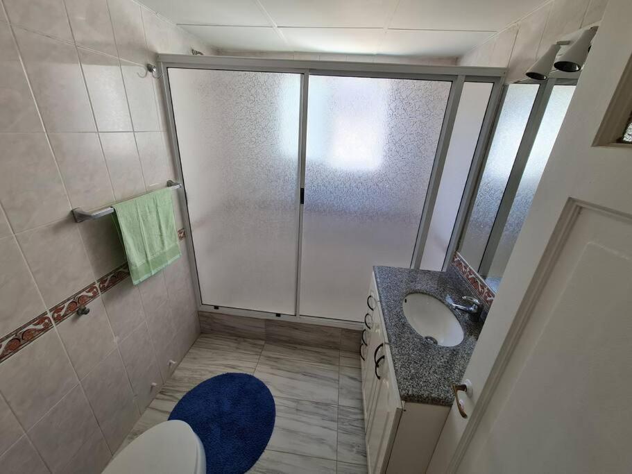 Espectacular Casa Tres Pisos, Cap. 21 Personas. Casa de férias