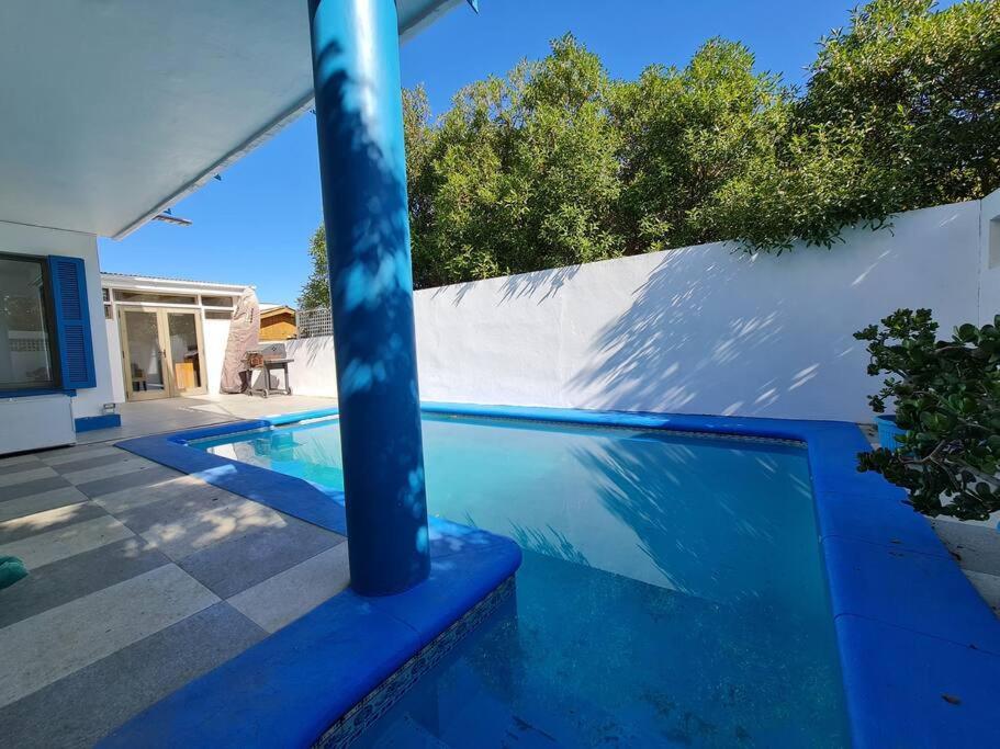 Сasa de vacaciones Espectacular Casa Tres Pisos, Cap. 21 Personas. Algarrobo